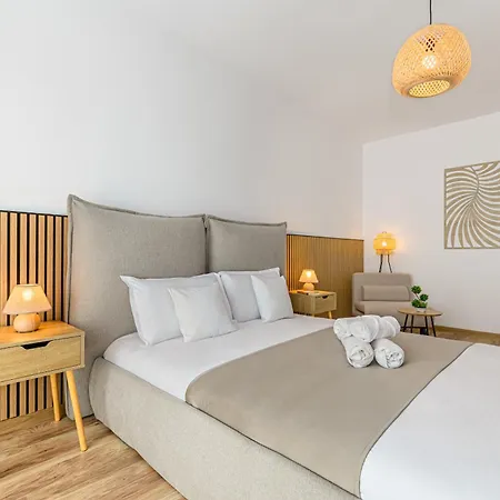 Apartament Adara With Parking -tractoru Coresi Brașov
