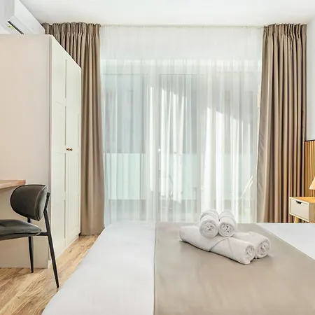 Adara With Parking -tractoru Coresi Brassó