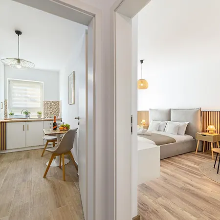 Apartman Adara With Parking -tractoru Coresi Brassó