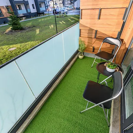 Adara With Parking -tractoru Coresi *