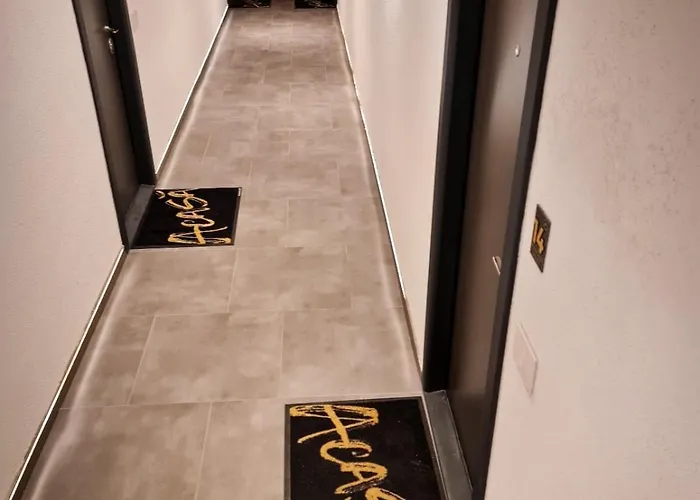 Adara With Parking -tractoru Coresi Apartment Brasov