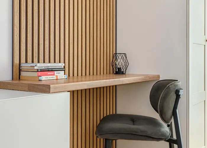 Apartment Adara With Parking -tractoru Coresi