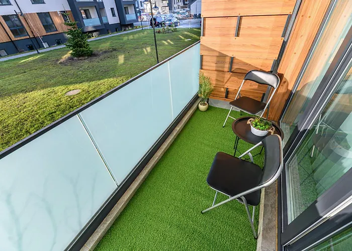 Adara With Parking -tractoru Coresi *