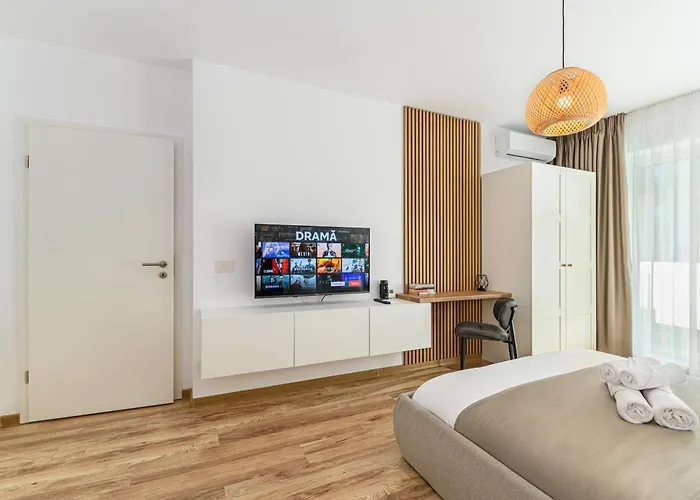 Apartment Adara With Parking -tractoru Coresi Brasov